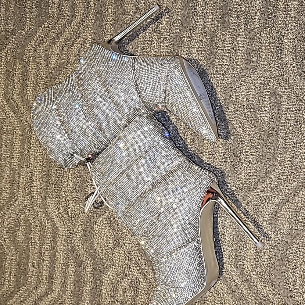 Steve Madden Cloak-r rhinestone stiletto heel puffer boots Nwot